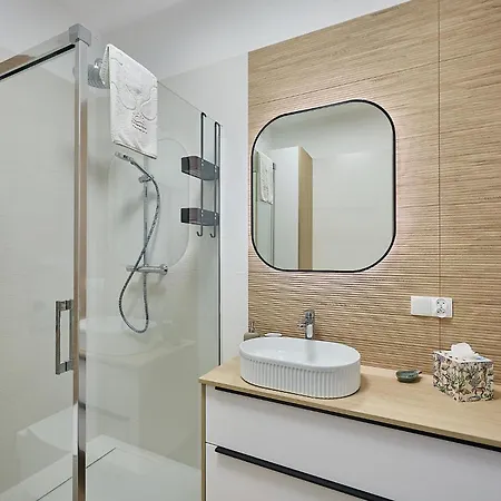 Golden Hour Apartments- Zielona Ostoja 8b דירה