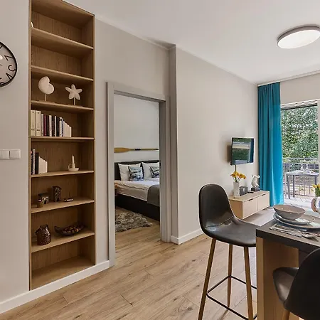 Golden Hour Apartments- Zielona Ostoja 8b *